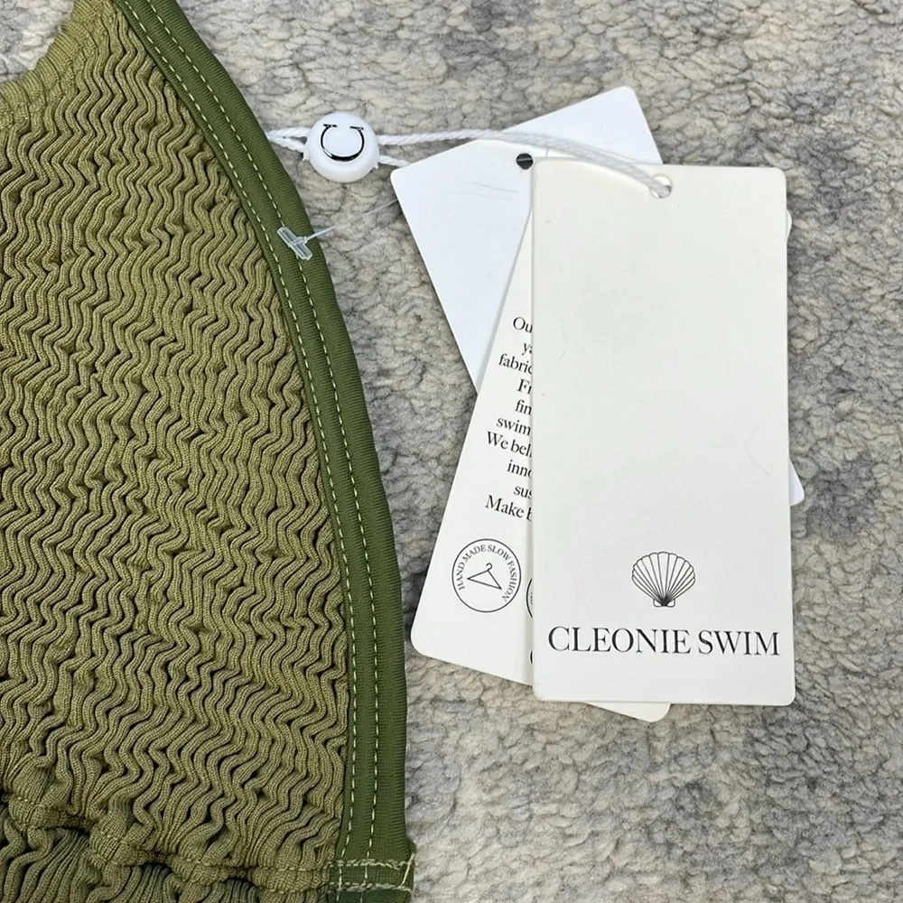 NWT Cleonie Bells Bikini Top Knit Moss Green Triangle Halter Sz XS S